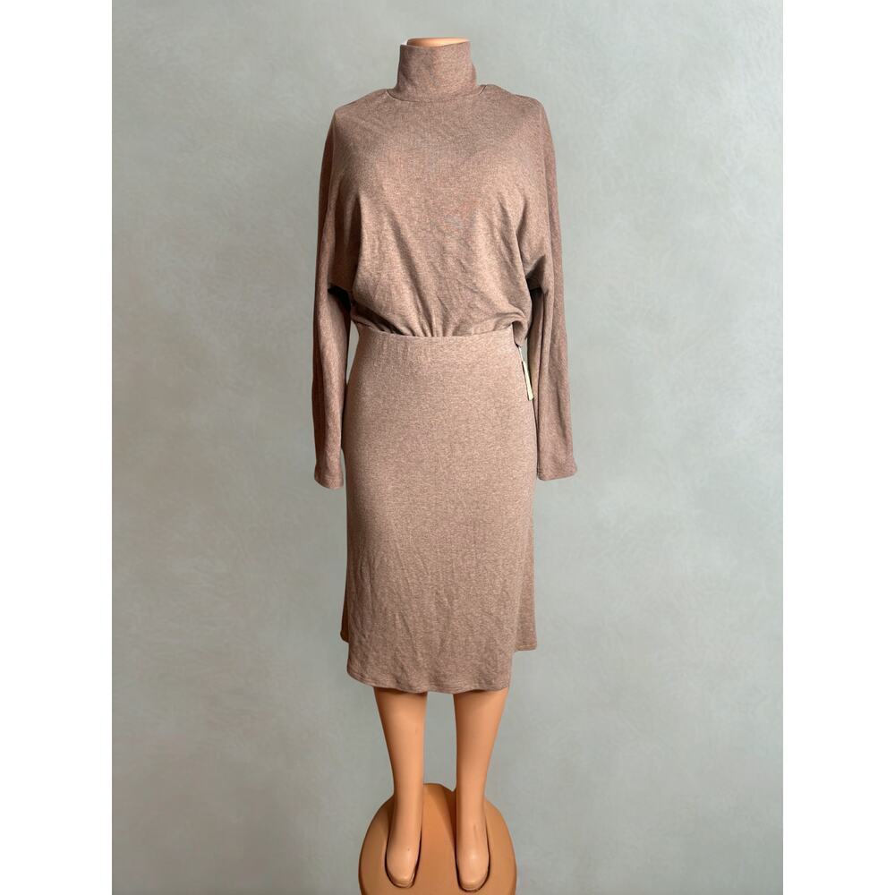 OGL MIDI SKIRT WITH LONG SLEEVE SHIRT WITH BUILTIN BRA SET SIZE S NWT - Picture 3 of 5